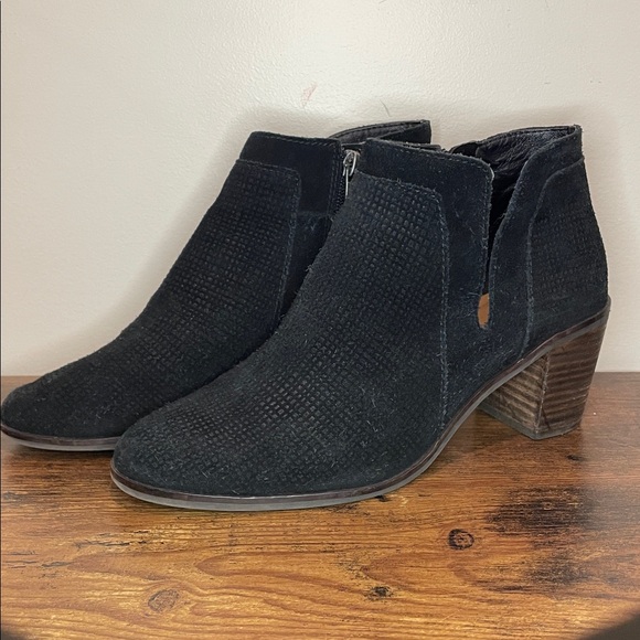 Lucky Brand Shoes - Lucky Brand Charcoal Ankle Boots